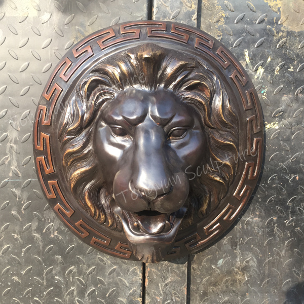 Outdoor garden water feature ornament Wall Hanging Sculpture Gold Bronze Lion Head Statue