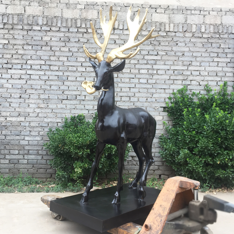 Life Size Outdoor Garden Animal Sculpture Bronze Deer Statue