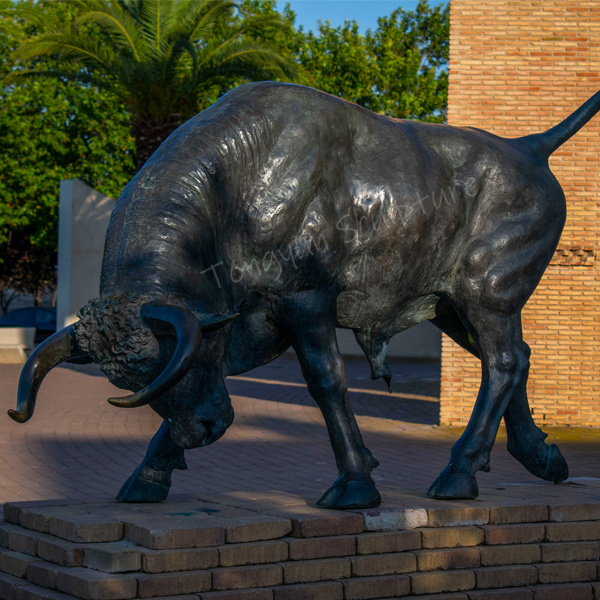 Outdoor Life Size Metal Animal Garden Bronze Sculptures Large Brass Bull Statue