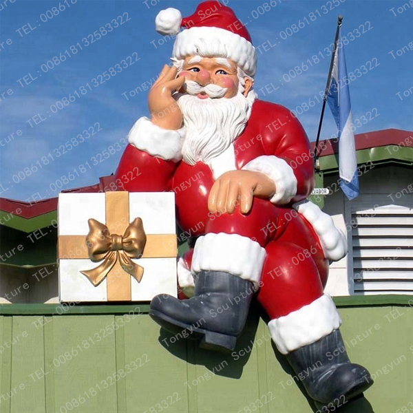 Outdoor Christmas Decoration Large Size Sitting Fiberglass Santa Claus Sculpture For Sale