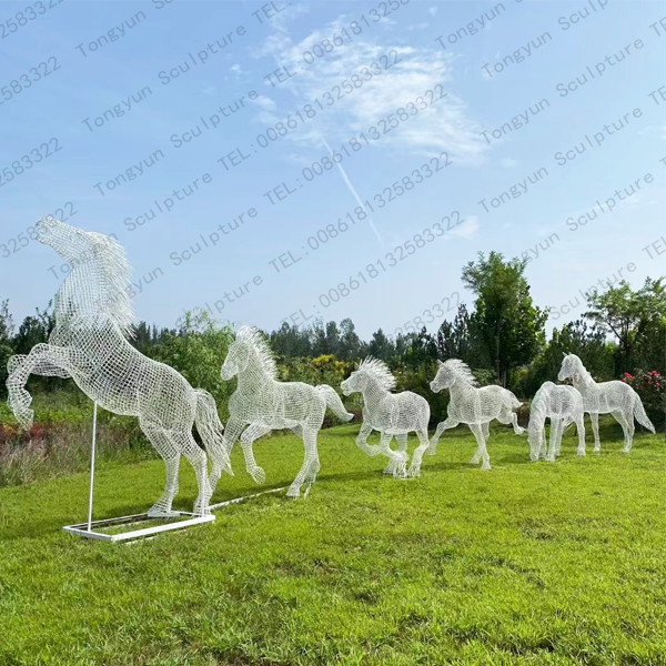 Life Size Custom Metal Art Stainless Steel Hollow Out Horse Handcrafted Sculpture