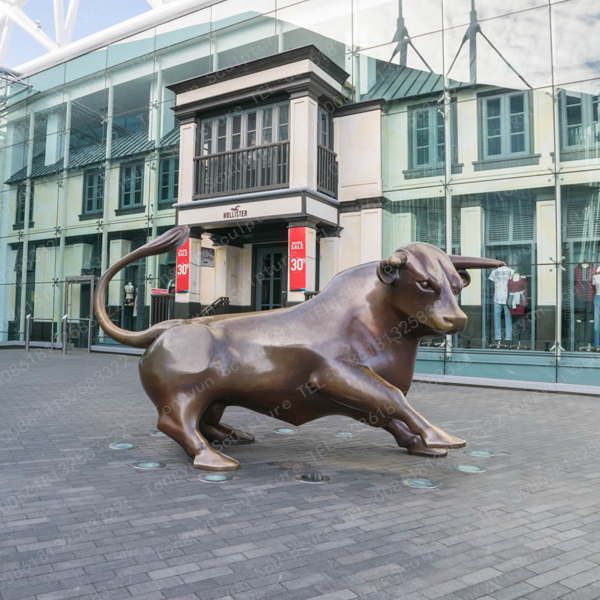 Outdoor Life Size Animal Wall Street Brass Bronze Bull Statue Sculpture