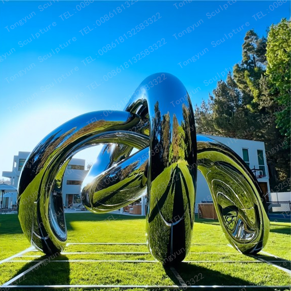 Outdoor Large Style Mirror Polished Stainless Steel Abstract Sculpture