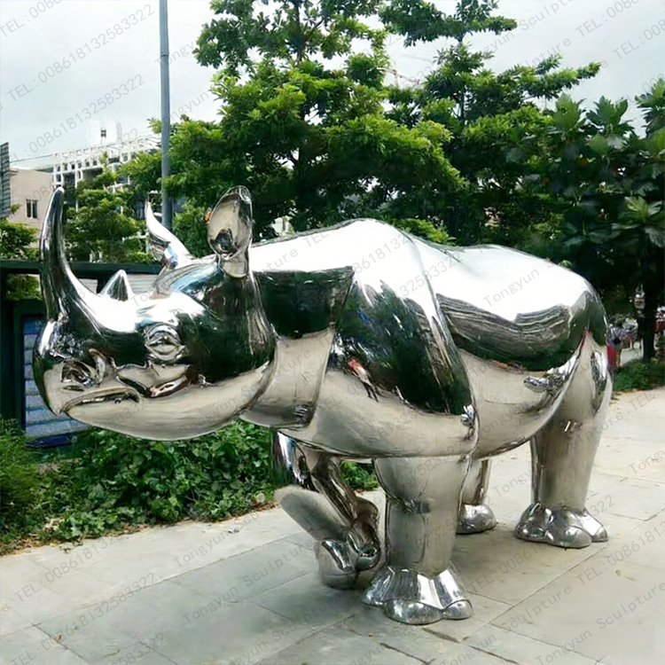 Modern industrial Reinforced steel mirror stainless steel metal rhinoceros sculpture