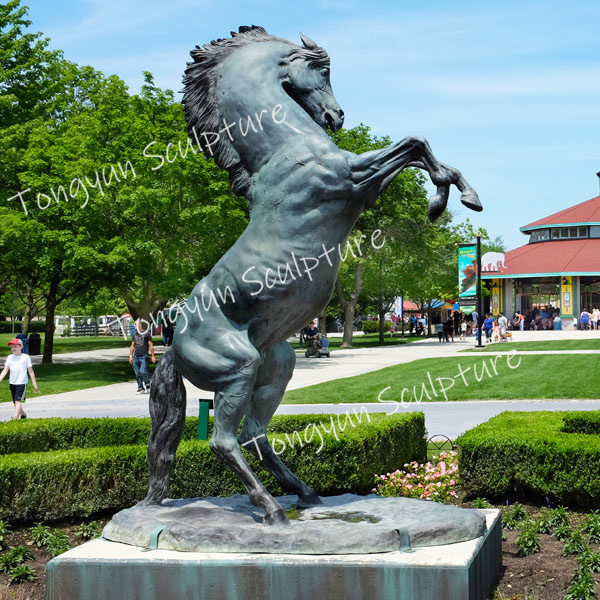 bronze horse-2.jpg