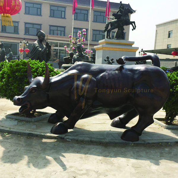 Large Bronze Bull Outdoor Animal Sculpture Factory.jpg Large Bronze Bull Outdoor Animal Sculpture Factory.jpg
