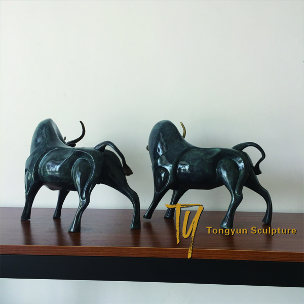 China Abstract Bronze Bull Sculpture Factory.jpg China Abstract Bronze Bull Sculpture Factory.jpg