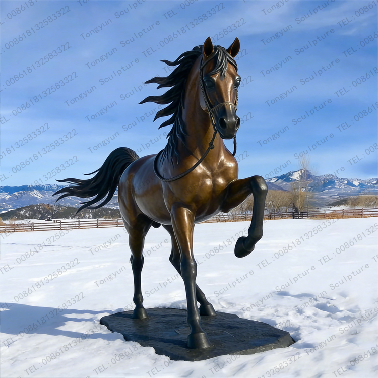 Custom Popular Bronze Private Treasure Arabian Horse Statue.jpg