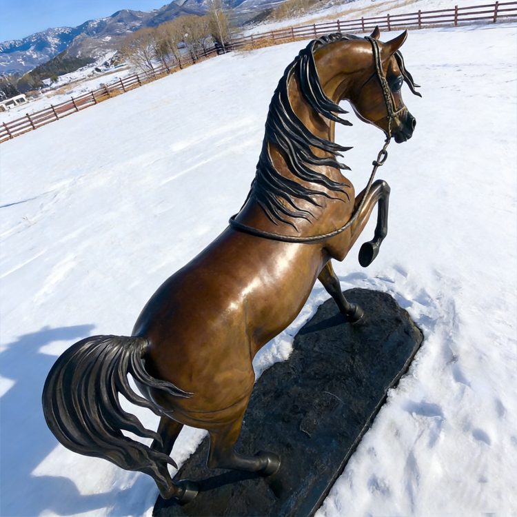Custom Popular Bronze Private Treasure Arabian Horse Statue.jpg