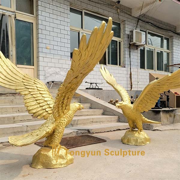 Eagle sculpture.jpg