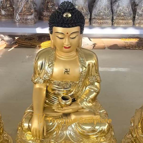 Diverse Bronze Statues: From Horseman to Buddha, Customized at Tongyunsculpture Factory.jpg