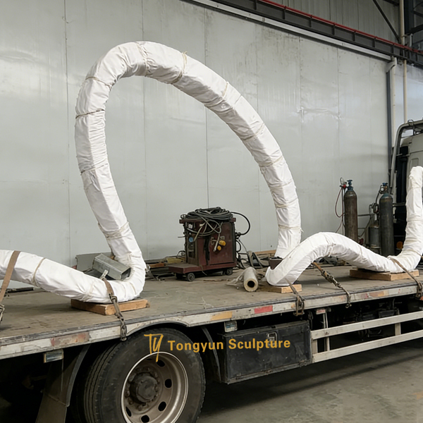 Custom Stainless Steel Ribbon Sculpture: A New Landmark for Australian Urban Space.jpg Custom Stainless Steel Ribbon Sculpture: A New Landmark for Australian Urban Space.jpg