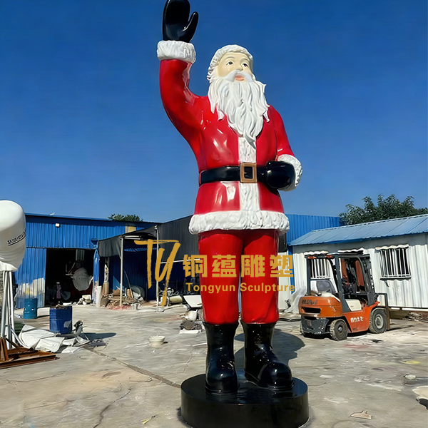 1777253929711417.png fiberglass sculpture.png