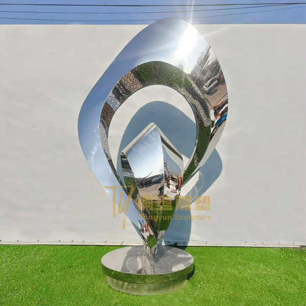 1778146876120147.png stainless steel sculpture.png