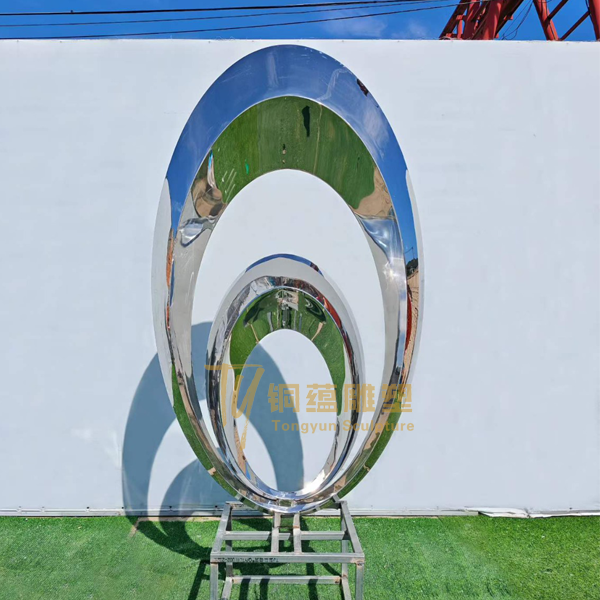 1778146943670264.png stainless steel sculpture-3.png