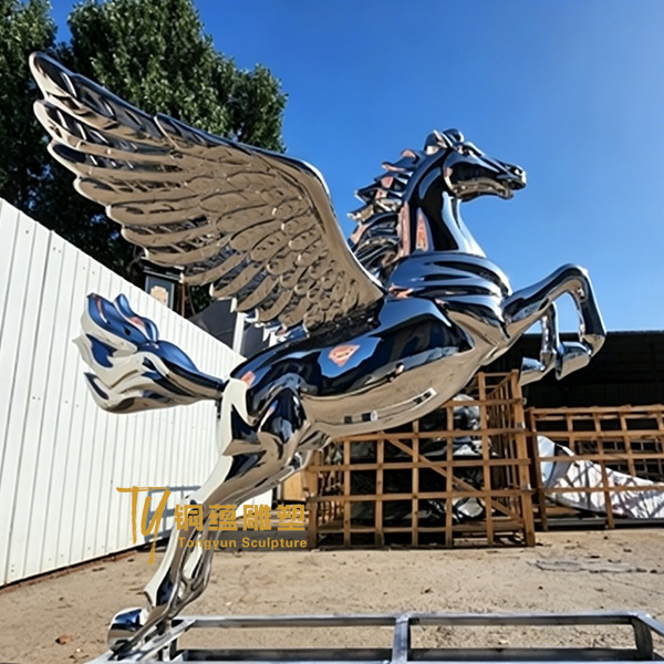 1778639495995142.png stainless steel horse sculpture-4.png